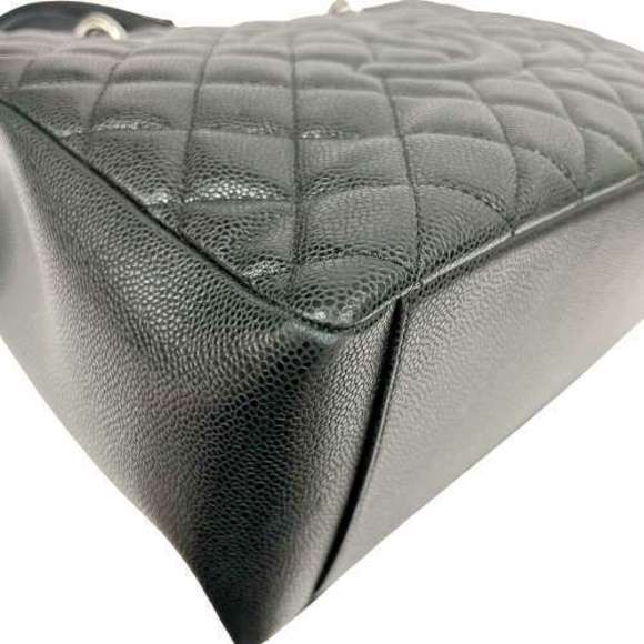 Chanel GST Chain Tote Bag Caviar Skin Black - Picture 3 of 16